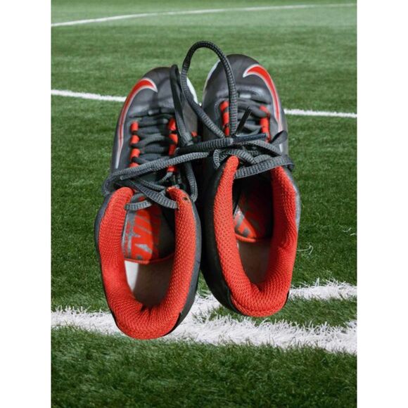 Boy's Nike Football Cleats Alpha Pro 2 Mid Gray/White Red Skin Size 5.5Y - Picture 2 of 6